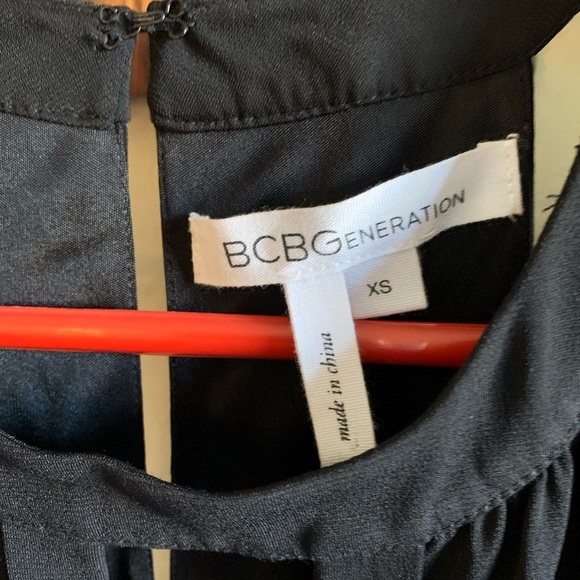 NWT BCBGeneration size small black  summer top - Picture 8 of 8